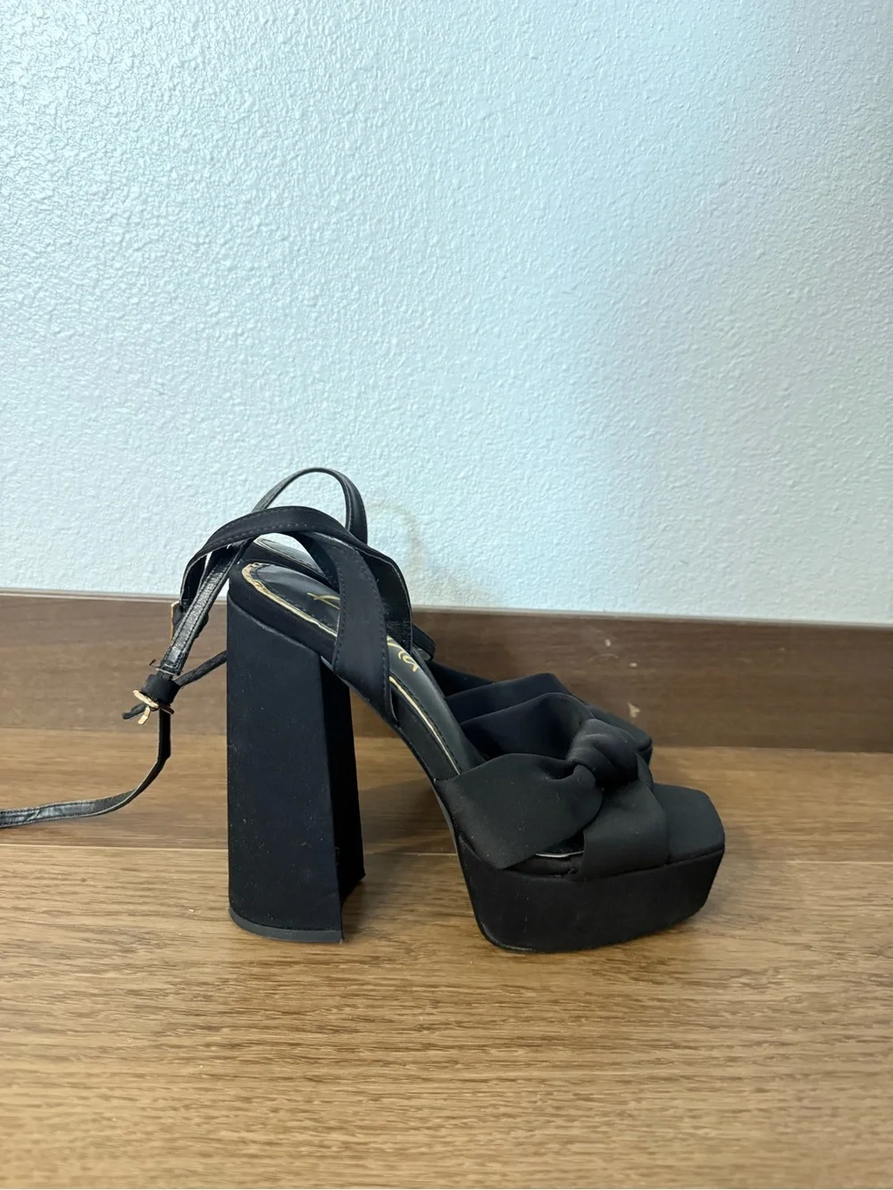 Petal & Pup Black Knot Platform Sandals